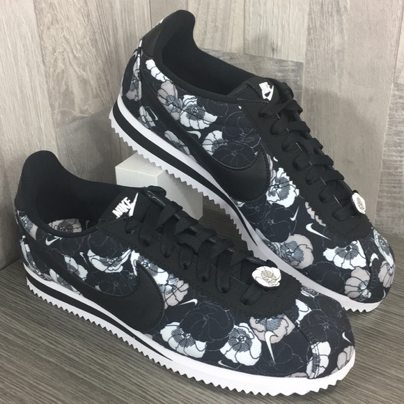 Nike Shoes - NIKE WMNS CLASSIC CORTEZ LX black/black-white